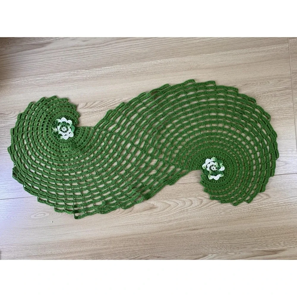 Handmade Mercerized Cotton Crochet Table Runner 3D Floral Green White New